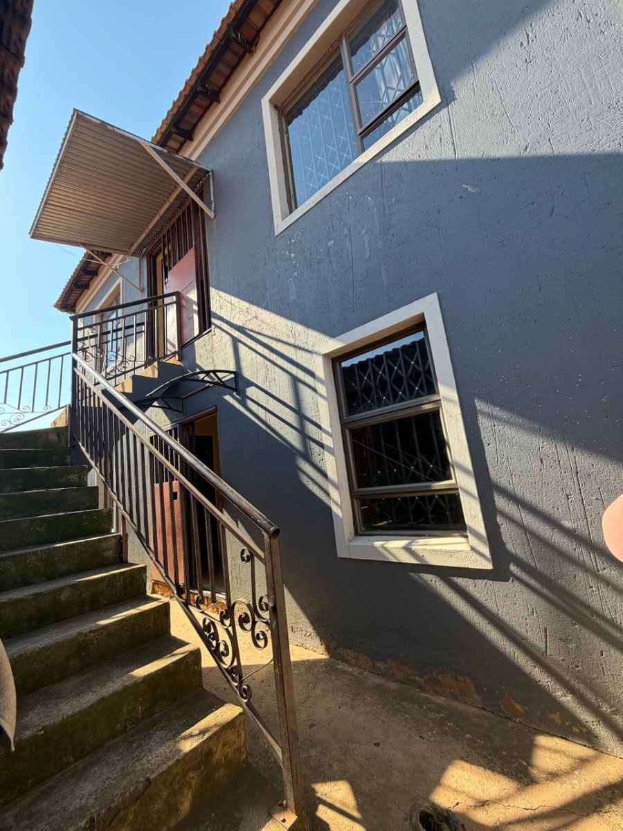 2 Bedroom Property for Sale in Ikageng North West